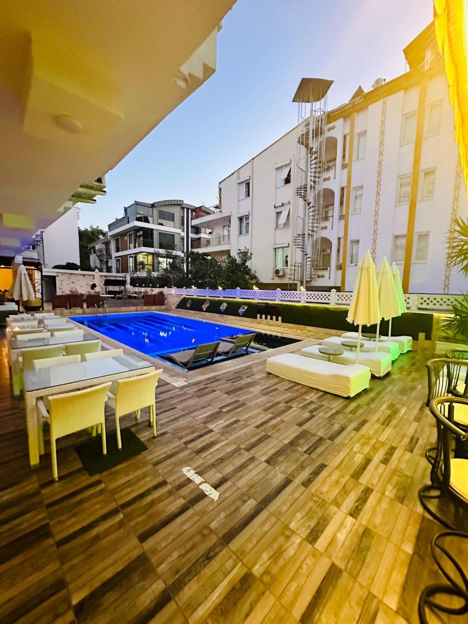 Otel Nfk The House